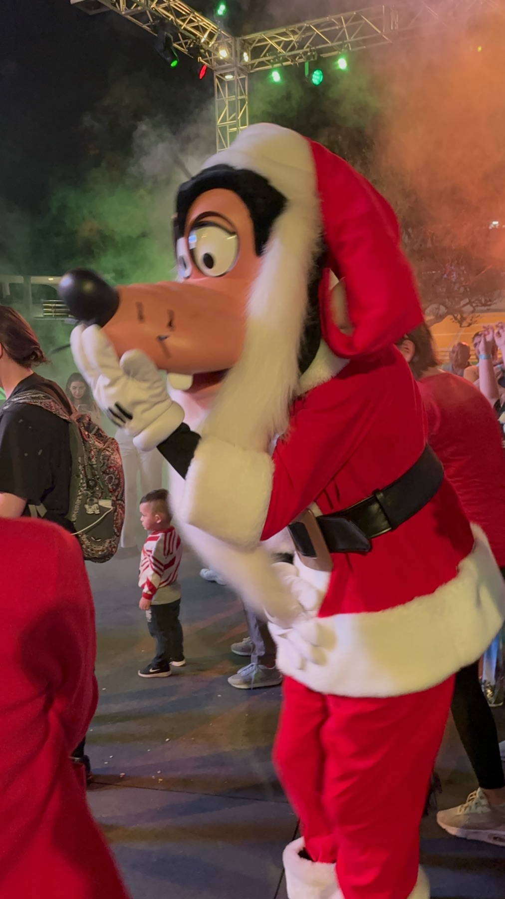 Goofy at Mickey's Very Merry Christmas Party 2024